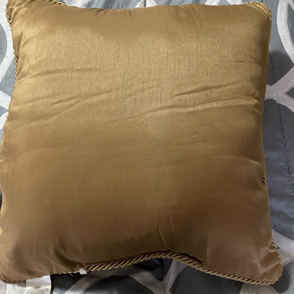 Elegant Blue and Gold Decorative Pillows - Picture 5 of 14